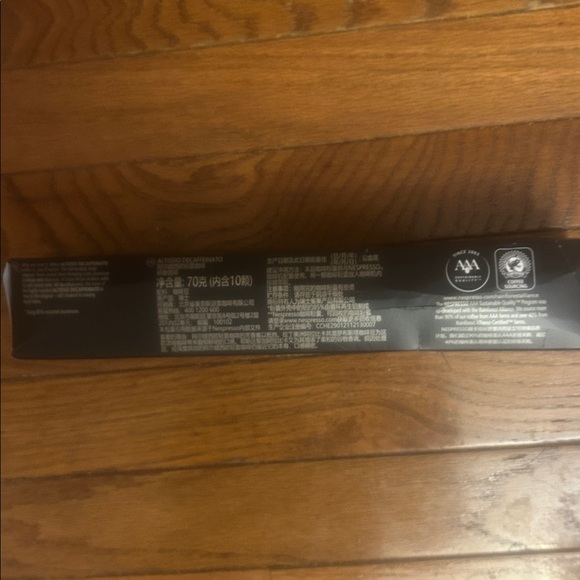 Nespresso Altissio Decaffeinato Pods in Black and Red - Picture 2 of 2